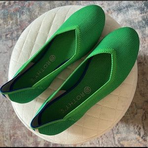 RARE—Rothy’s Jellybean Green Flats